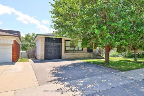 161 Ranee Ave, North York, ON, M6A1N3 | Card Image
