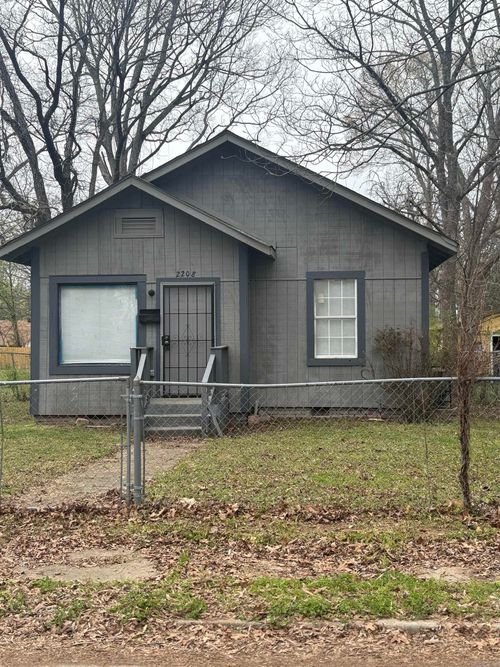 2208 Valmar St, Little Rock, AR, 72204-5522 | Card Image