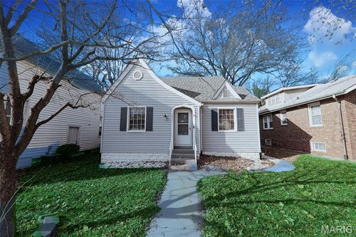 1411 Church St, Belleville, IL, 62221-4869 | Card Image