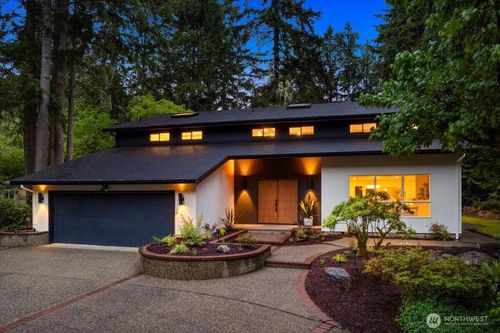 12914 43rd Avenue Ct Nw, Gig Harbor, WA, 98332-8828 | Card Image