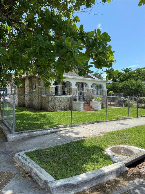 1269 Nw 4th St, Miami, FL, 33125 | Card Image