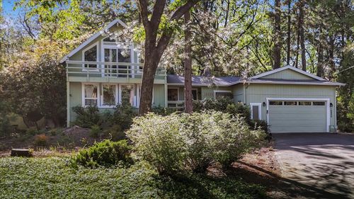 16800 Scott Way, Grass Valley, CA, 95949-7126 | Card Image