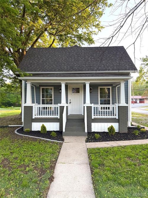 402 W Pine St, Percy, IL, 62272-1227 | Card Image