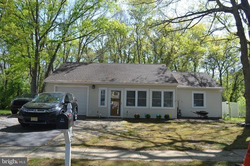 31 Chestnut Way Cir, Barnegat, NJ, 08005-2027 | Card Image