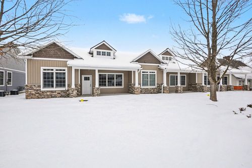 116 E Sheridan St, Fremont, MI, 49412-1622 | Card Image