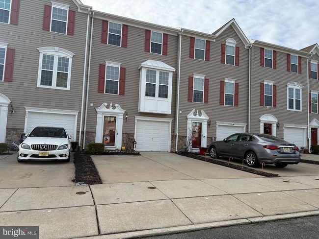 2102 E Oak Rd, Townhouse with 3 bedrooms, 2 bathrooms and null parking in VINELAND NJ | Image 65