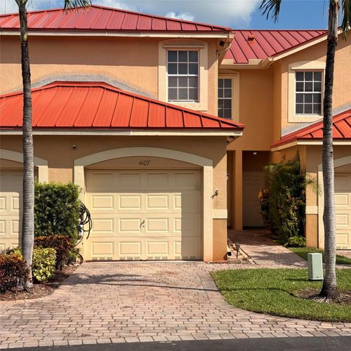 1-4107 Crystal Lake Dr, Deerfield Beach, FL, 33064-1207 | Card Image