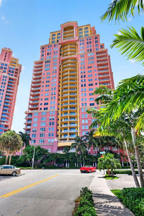 8b-2100 N Ocean Boulevard, Fort Lauderdale, FL, 33305 | Card Image