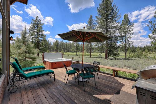 f24-32-12278 Frontier Trl, Truckee, CA, 96161-4544 | Card Image