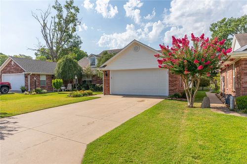 12012 Edgewater Rd, Fort Smith, AR, 72903-5889 | Card Image