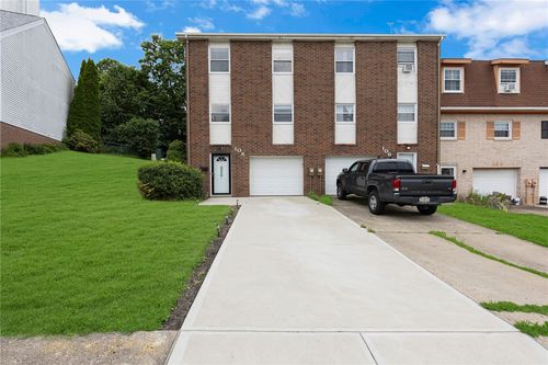 108 Westfield Dr, Aliquippa, PA, 15001-4843 | Card Image