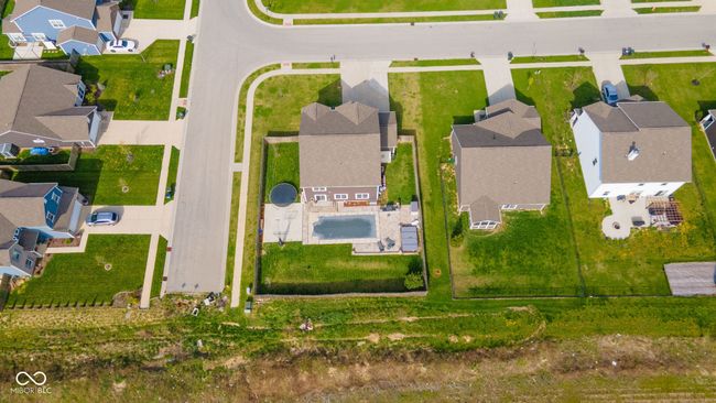 extra parking for small groups and extended family gatherings | Image 55
