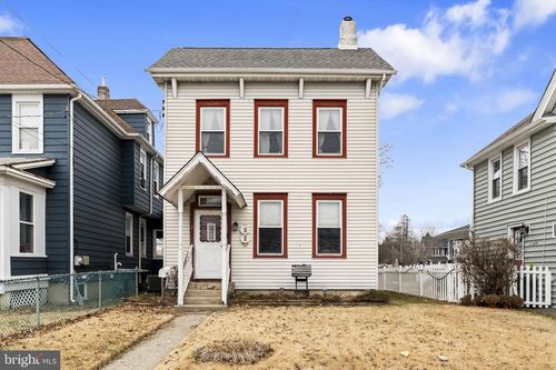 52 Green St, MORRISVILLE, PA, 19067-1256 | Card Image