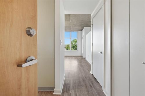 402-245 N Highland Ave Ne, Atlanta, GA, 30307-1958 | Card Image