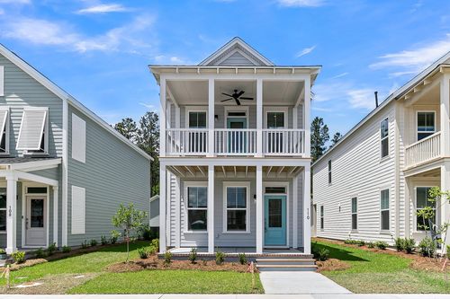 110 Crimson St, Summerville, SC, 29486-2934 | Card Image