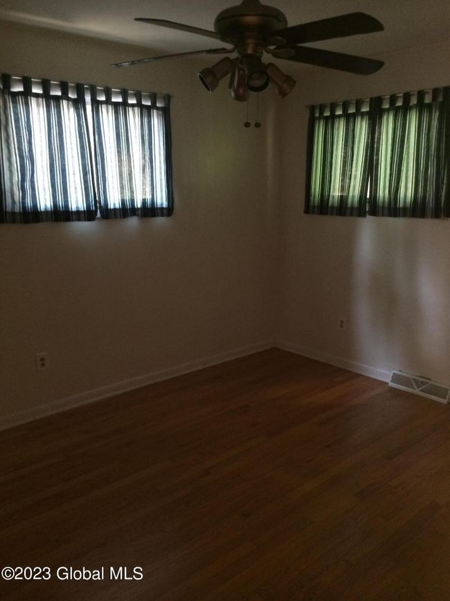 32 Daytona Avenue, Inactive in Albany Zoocasa