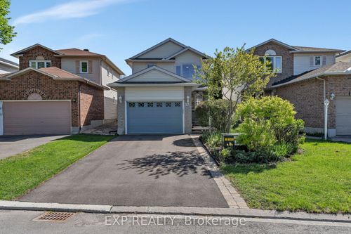 37 Shandon Ave, Nepean, ON, K2J4E3 | Card Image