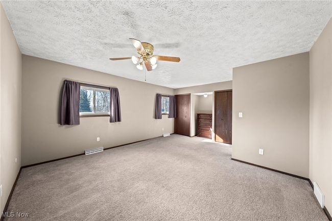 bedroom without furniture | Image 36