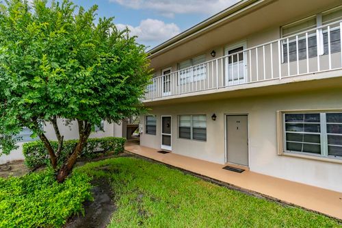 203-3 Lake Vista Trl, Port St. Lucie, FL, 34952-6344 | Card Image