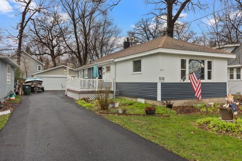 2313 Haerle Ave, Twin Lakes, WI, 53181-9764 | Card Image