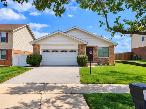 16621 Lockridge Avenue, Oak Forest, IL, 60452 | Card Image