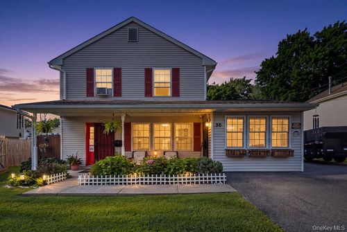 30 Fred Hecht Dr, Spring Valley, NY, 10977-5105 | Card Image