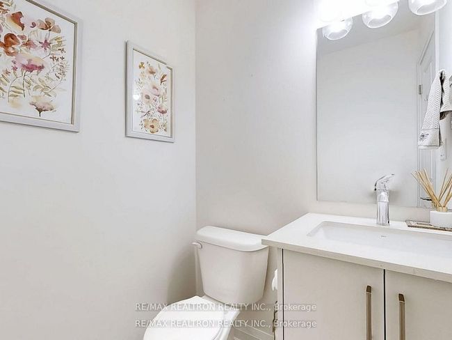 10 Shatner Trnabt, House attached with 3 bedrooms, 4 bathrooms and 1 parking in Vaughan ON | Image 23