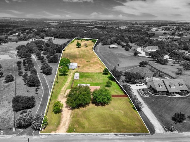 261 Rabbit Hl, House other with 3 bedrooms, 2 bathrooms and null parking in Lorena TX | Image 36