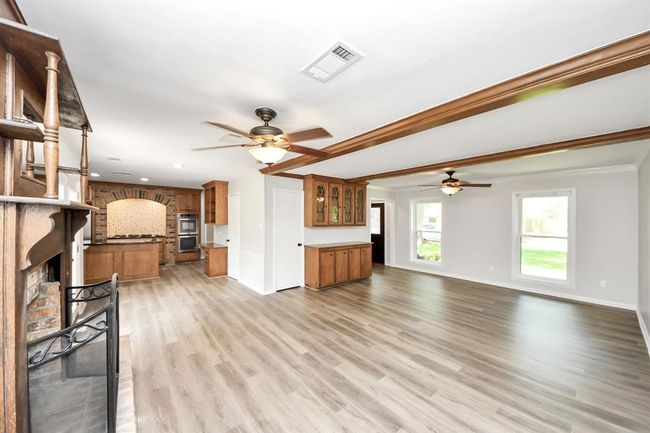 Living room and Kitchen | Image 9