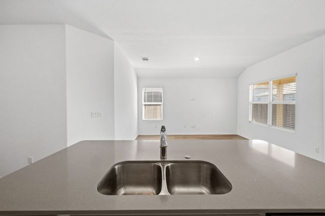 215 Silver Springs Bnd, House other with 3 bedrooms, 2 bathrooms and 2 parking in Kyle TX | Image 7