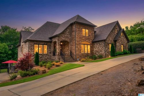 270 Shades Crest Rd, Hoover, AL, 35226-1006 | Card Image