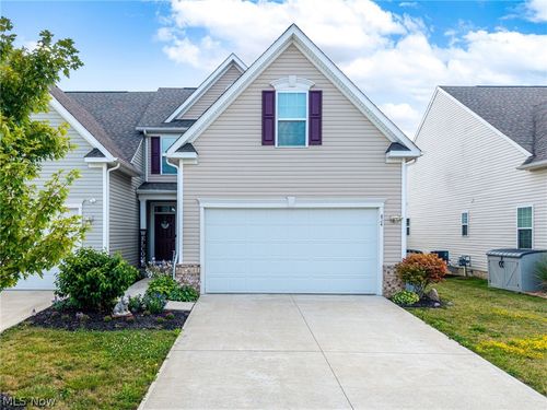 824 Robinson Dr, Lagrange, OH, 44050-8928 | Card Image