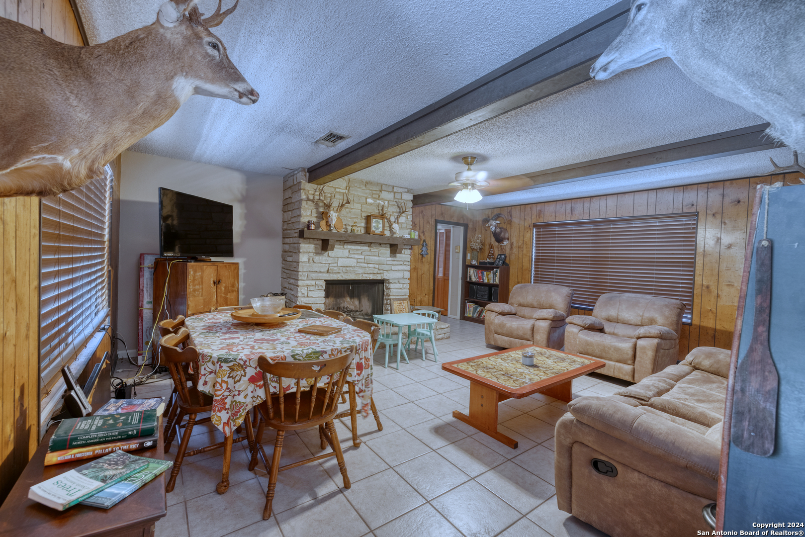 Residential in Leakey