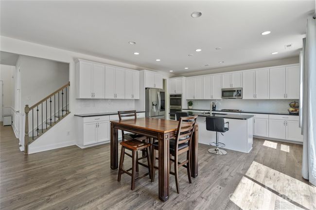 Lot of cabinets | Image 14