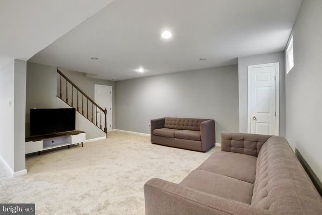 8518 Chase Glen Cir, House other with 5 bedrooms, 4 bathrooms and null parking in FAIRFAX STATION VA | Image 25