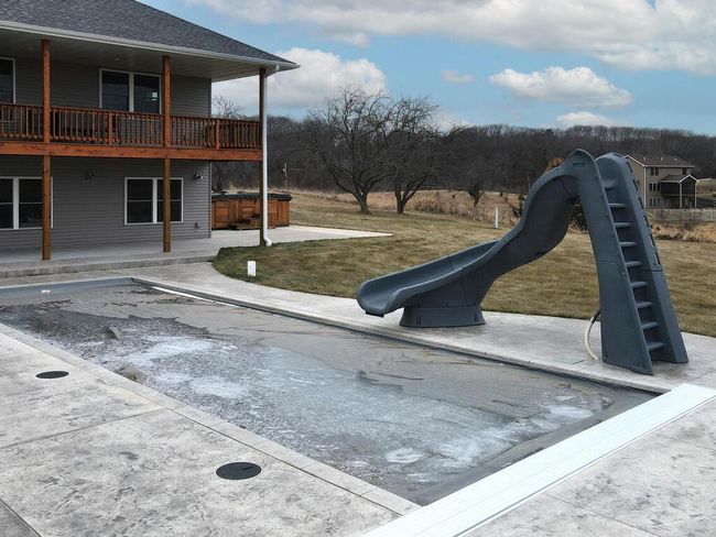 15x40 undergroud salt-water pool | Image 9