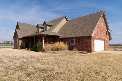 15061 N County Road 3215, Pauls Valley, OK, 73075-8751 | Card Image