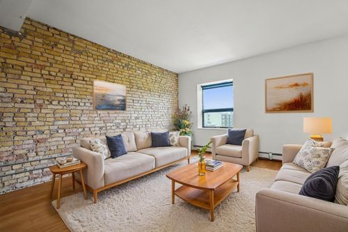apt-404-2109 Blaisdell Ave, Minneapolis, MN, 55404-2436 | Card Image