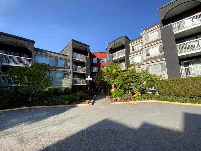 208 - 5700 200 Street, Condo with 1 bedrooms, 1 bathrooms and 1 parking in Langley BC | Image 16
