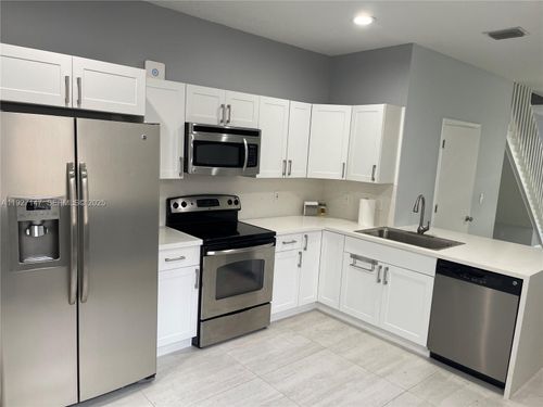 1861-1861 Salerno Cir, Weston, FL, 33327-1909 | Card Image