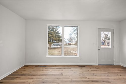 708 N 5th Avenue, Marshalltown, IA, 50158 | Card Image