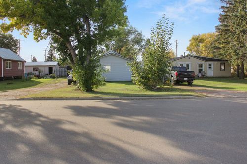 4809 49 St, Sedgewick, AB, T0B4C0 | Card Image