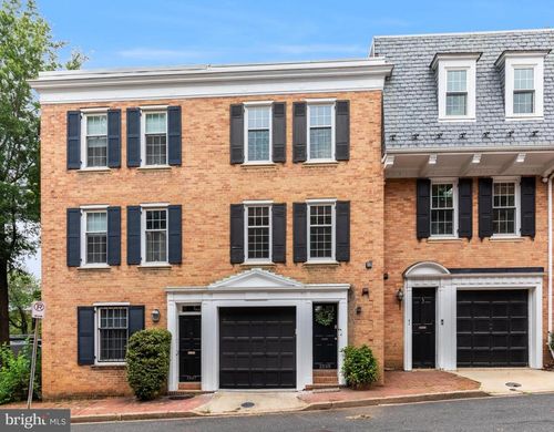 2535 Queen Annes Ln Nw, WASHINGTON, DC, 20037-2149 | Card Image