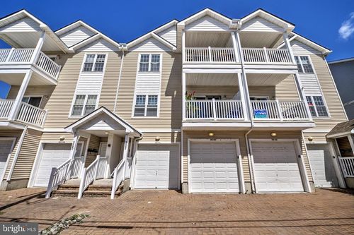 unit-101-307 E Poplar Ave, Wildwood, NJ, 08260-7302 | Card Image