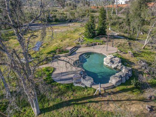 10049 Tilton Mine Road, Redding, CA, 96001 | Card Image