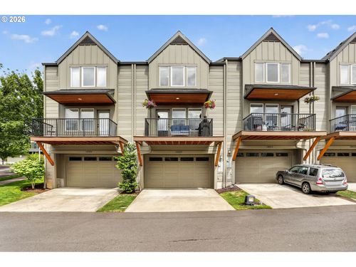 16807 Champion Way, Sandy, OR, 97055-0019 | Card Image