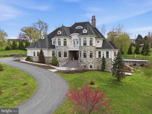 17 Hershey Ln, Lancaster, PA, 17603-5803 | Card Image