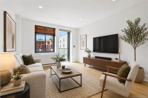 3b-2343 31st Rd, Astoria, NY, 11106-4037 | Card Image