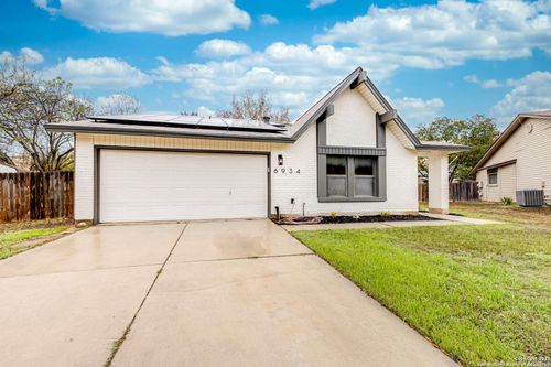 6934 Country Elm, San Antonio, TX, 78240-4442 | Card Image