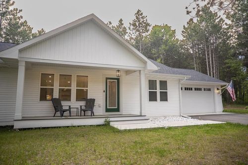 W3090 Yellow Banks Trl, Nekoosa, WI, 54457 | Card Image